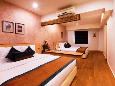 T24 Retro Hotel Bombaj